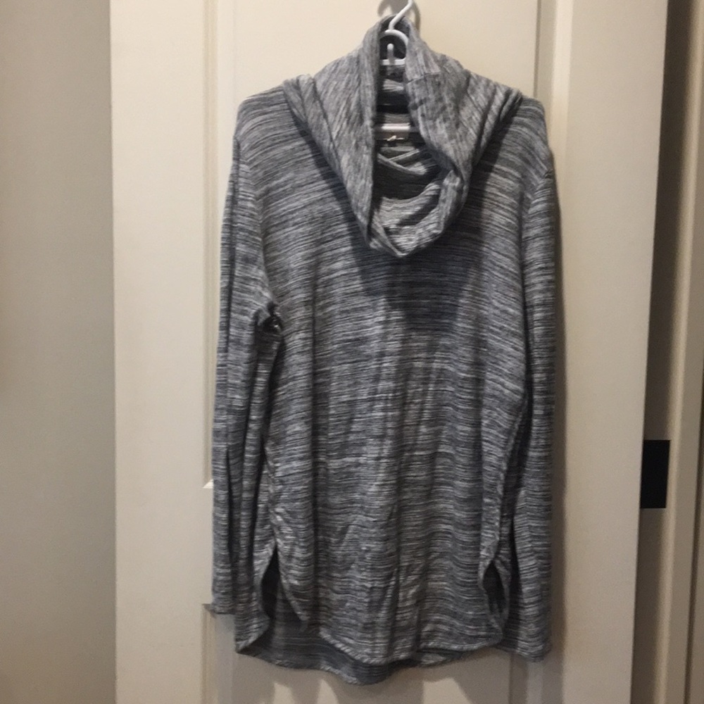 Lou & Grey womens Cowl Neck Pullover super soft/comfy scooped bottom size XL